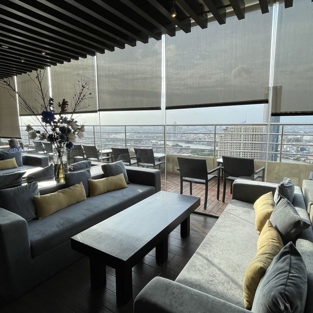 BKK Millennium Hilton lounge 