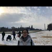 มาถ่ายรูปกับ Washington Monument กัน