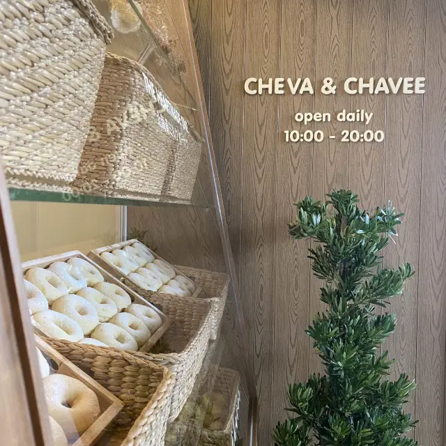 CHEVA & CHAVEE@Nim City 北海道鮮奶甜甜圈🍩
