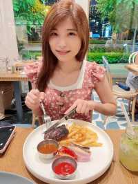 【美食】招牌足料長長pizza