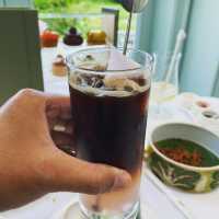 Afternoon tea ที่หรูหรา คุ้มค่าทุกบาทที่แท้ทรู