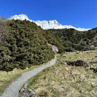 NZ Mt. Cook Hooker Valley Track