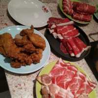 饗賓集團旗下小福利火鍋