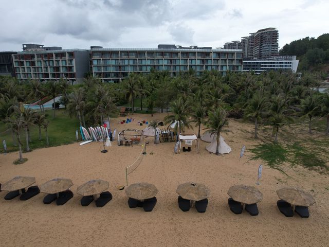 Surfing 🏄‍♂️ @MARRIOTT Xiangshui Bay 🌊