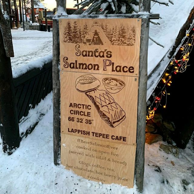 🇫🇮 Rovaniemi · 森林原木燒三文魚