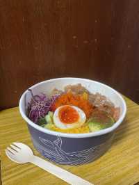 [食.鰂魚涌] 碗飯仲大過我塊臉!?