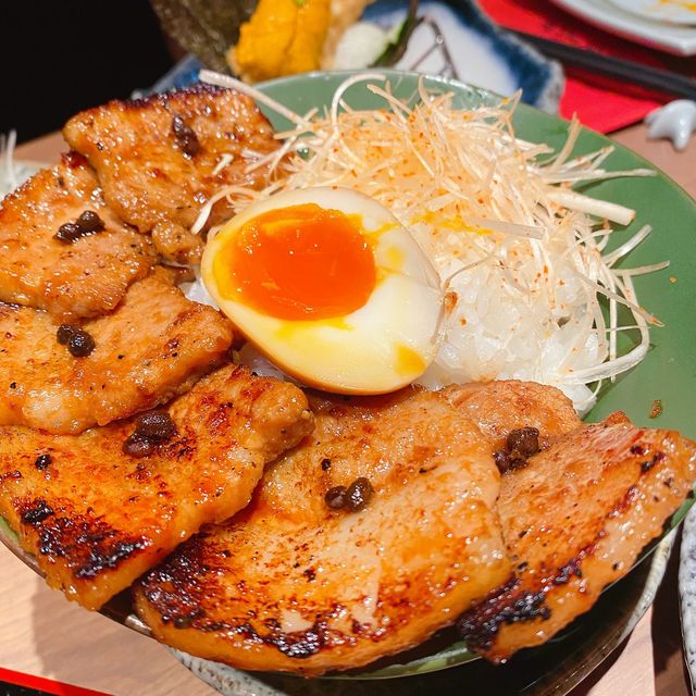 高質和食日式拉麵居酒屋 ｜ 自助式清酒放題