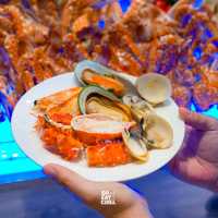 บุฟเฟ่ต์ซีฟู้ดมื้อค่ำ The Berkeley Hotel Pratunam