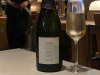 🍷 삼각지역에서 제일 핫한 와인바, ‘심퍼티쿠시 용산점’
