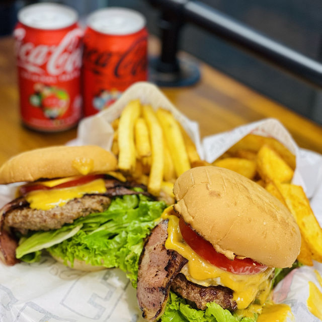 🍔🍔@Hero's Friday
