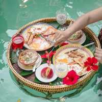 รีสอร์ทเรือนไม้แนววินเทจสุดชิลริมแม่น้ำแม่กลอง
