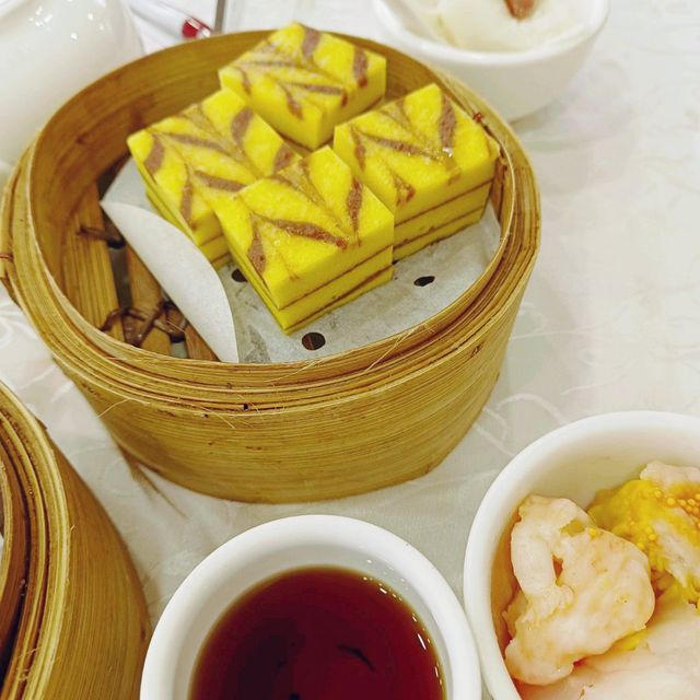 週六早午茶,無比悠閒!聊天,享受廣式茶點! 週六早午茶,無比悠閒!聊天,享受廣式茶點!