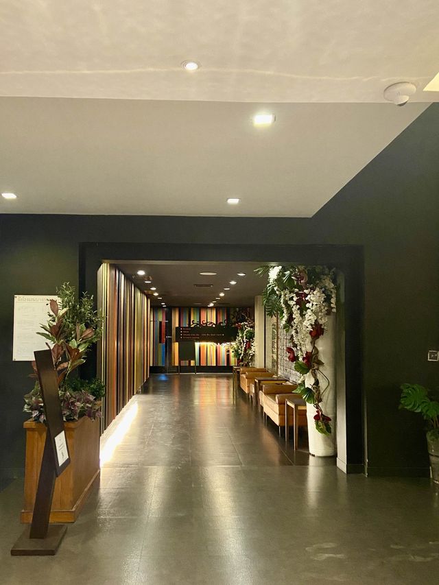 Graph Hotel