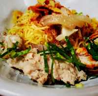 ร้านบะหมี่ในตำนานที่เปิดมา 77​ ปี