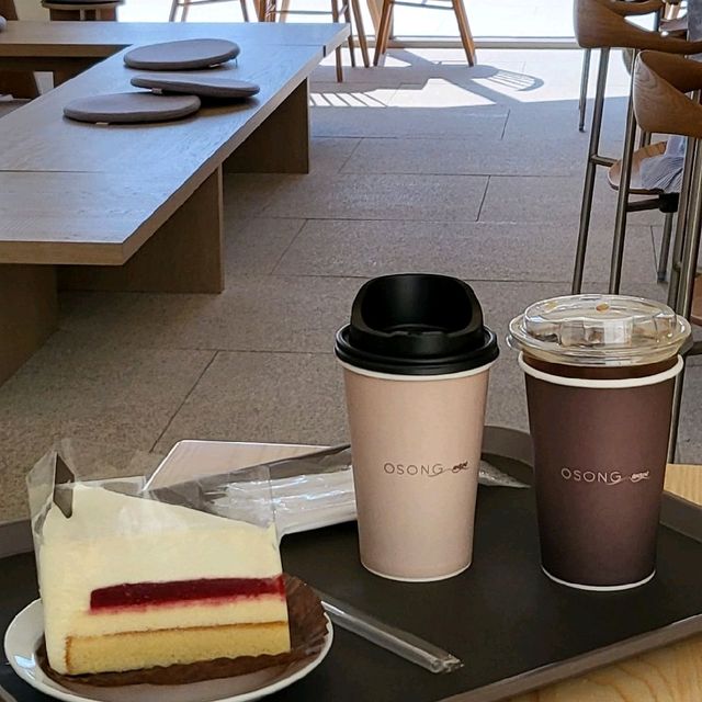 거제도 뷰가 예술인 신상 카페 '오송웨이브'