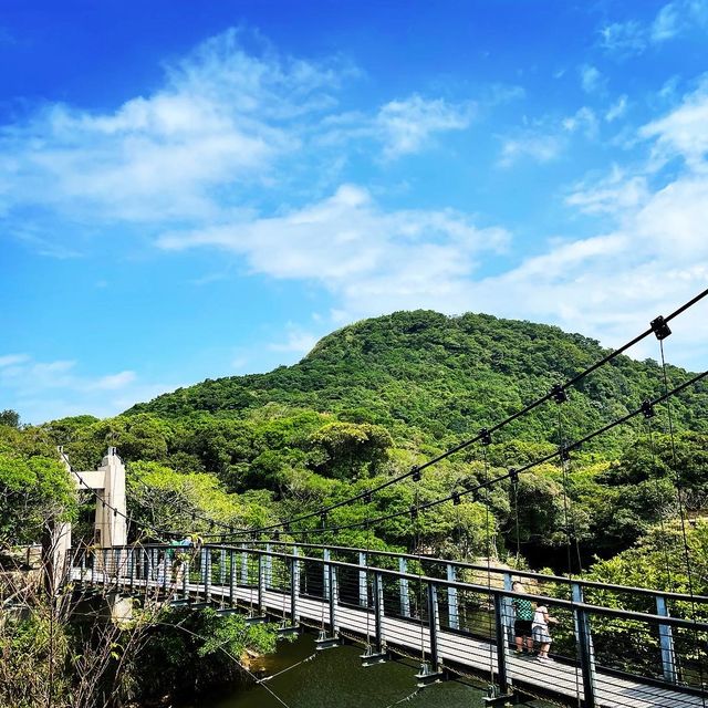 基隆之美-情人湖公園、環湖步道和美麗的吊橋！