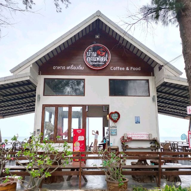 บ้านกาแฟสด@หาดปึกเตียน