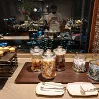 26th floor club lounge at Yokohama