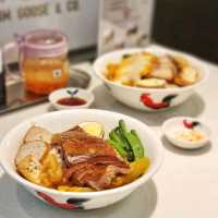 Happy lunch at HongKong Restaurant 😄💓💓