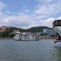 Paloma Cruise along Ha Long Bay