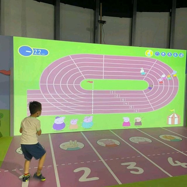 小朋友去追星，追 Peppa! 