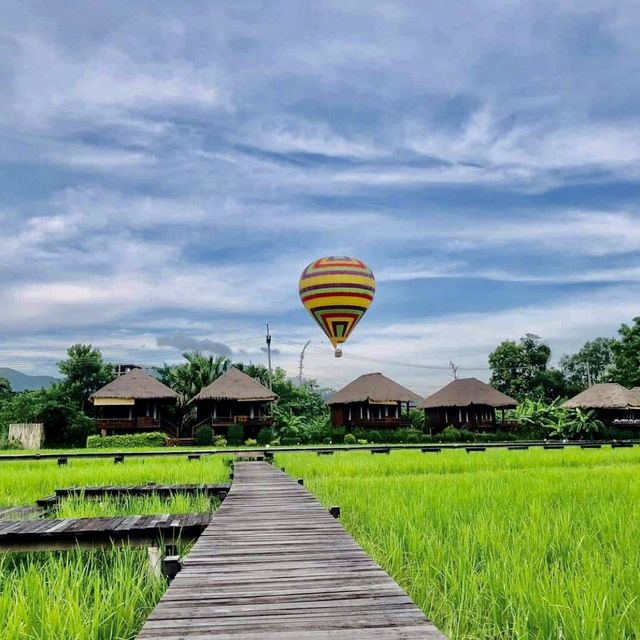 Balloon trip over Vangvieng 