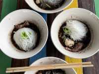 ก๋วยเตี๋ยวเรือเจ้าดังใกล้วัดไร่ขิง