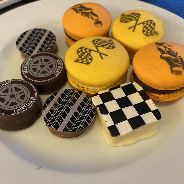 Bon appétit - Semi Buffet Dinner