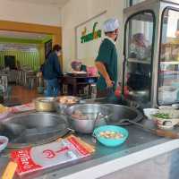 🥢ก๋วยเตี๋ยวต้มยำโบราณ นครปฐม🍜 BY เปลว