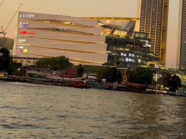 ห้างใหญ่ห้างดัง ICONSIAM 🏢🛍️