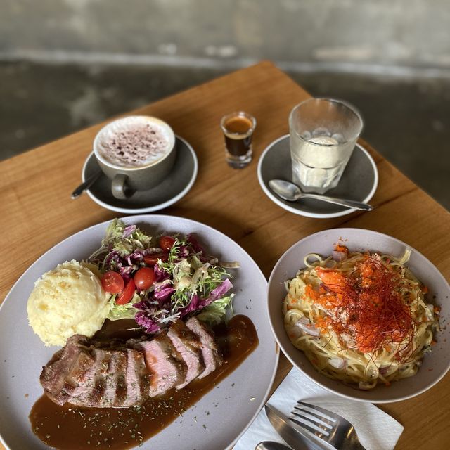 商場盡頭的海景Cafe