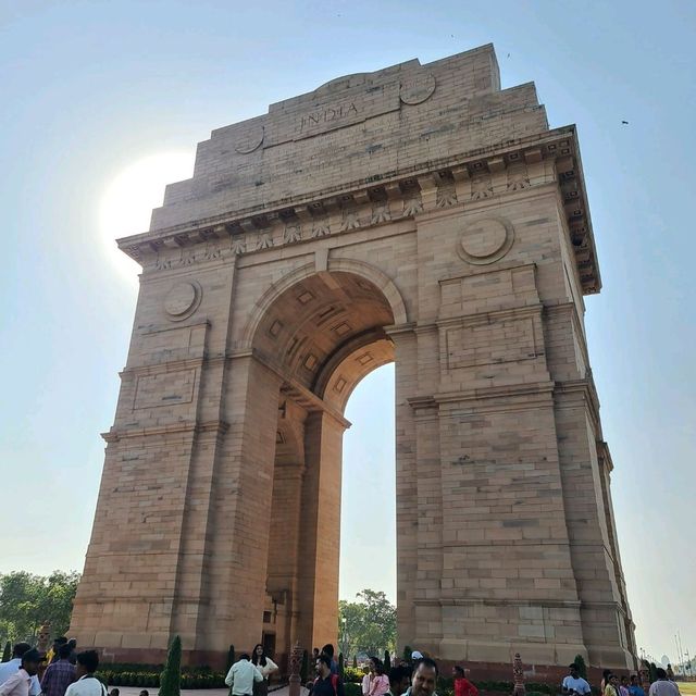 New Delhi: Buzzing City