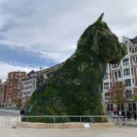 The Puppy near the Guggenheim museum