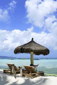 Have you decided where to travel abroad? If not, come here | Boracay Island, Philippines 😄