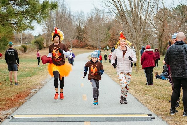 Toronto Turkey Trot | Cherry Beach