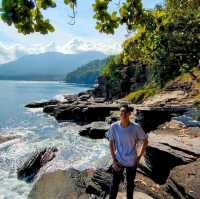 pantai batu lapis