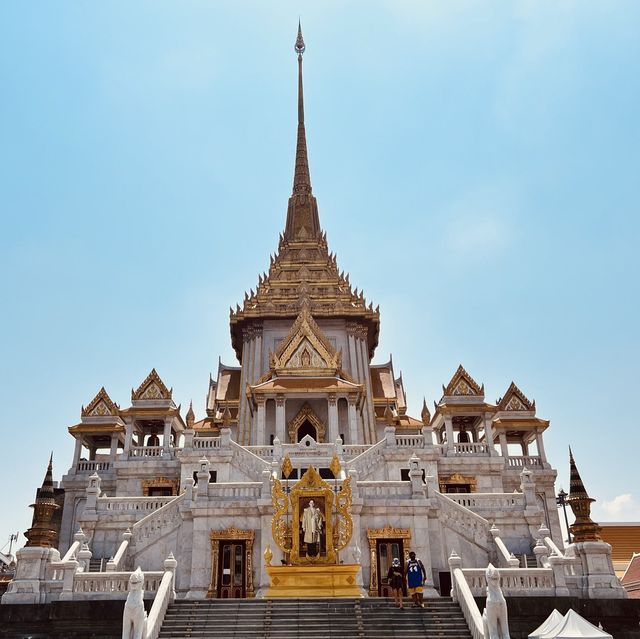 พระพุทธรูปทองคำบริสุทธิ์ที่มีขนาดใหญ่ที่สุดในโลก