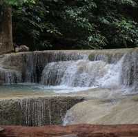 น้ำตกเอราวัณ  Erawan National Park .. 🌳💦