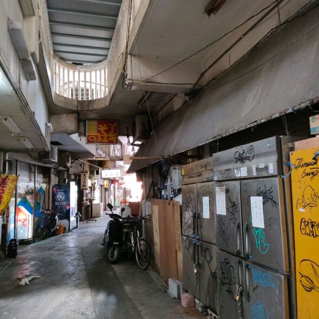  【沖縄 那覇】公設市場の奥の沖縄✨✨✨