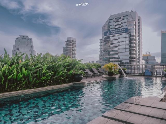  𝐁𝐚𝐧𝐲𝐚𝐧 𝐓𝐫𝐞𝐞 𝐁𝐚𝐧𝐠𝐤𝐨𝐤 ย่านสาทร