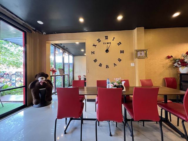 ร้านอาหารแนะนำ  ร้านมามี้ สเต็กเฮ้าส์ บ่อทอง