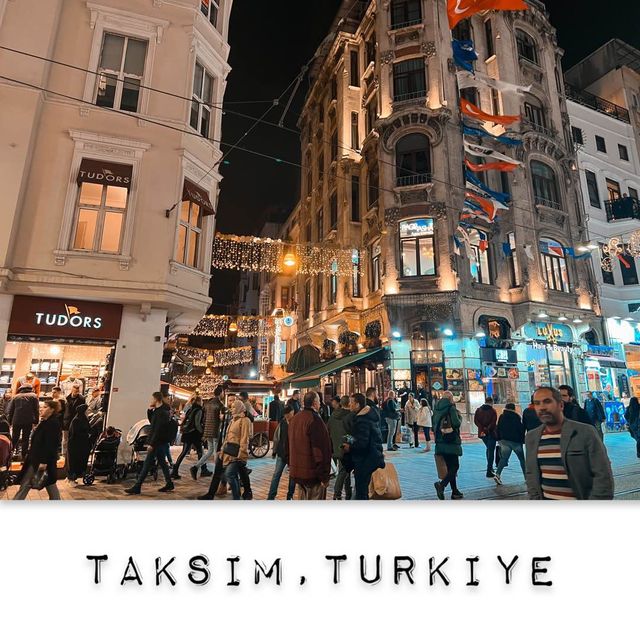 เดินเล่นยามค่ำที่ย่านTaksim, ตุรเคีย