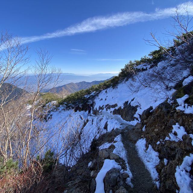 積雪の合戦尾根最後の登り