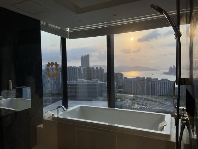 【酒店推介】望住維港海景浸浴真係好歎( ´ ▽ ` )ﾉ