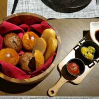 푸꾸옥에서 즐기는 스테이크 하우스! 풀만 리조트 9층 매드카우🍽