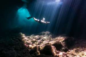 ถ้ำใต้น้ำลับ​ แสมสาร​  |  ถ้ำแหลมญี่ปุ่น​ 