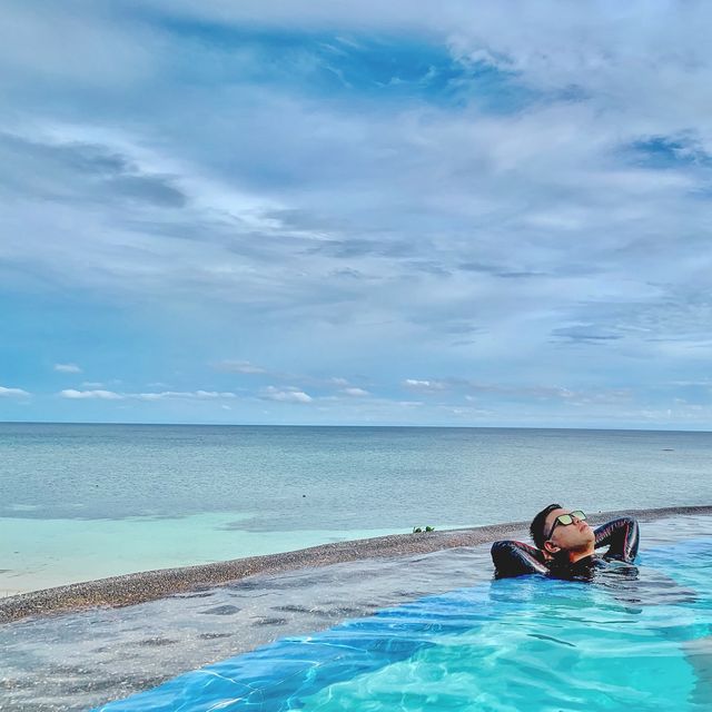 Serenity in Cebu’s Santiago Bay paradise