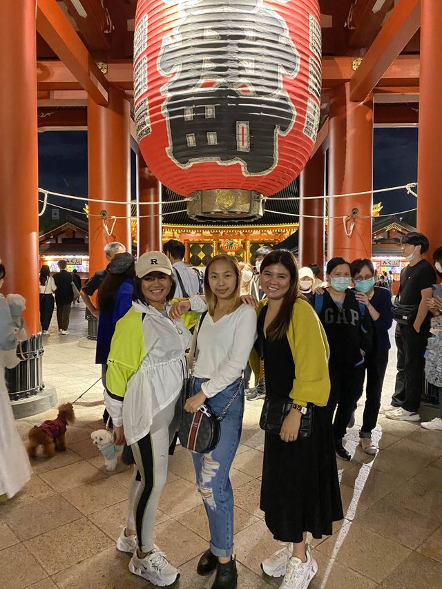 Evening stroll around Asakusa