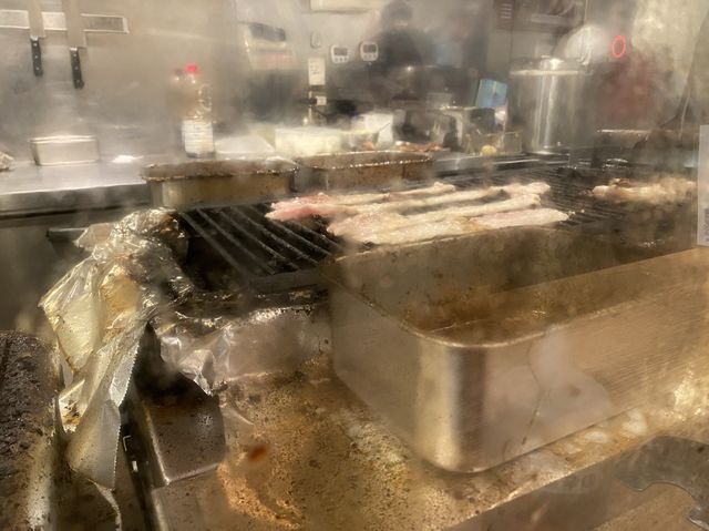 大阪・南森町。豚好きにオススメしたい『蒲焼き豚丼』炭火焼きでいただく『炭火焼き豚丼専門店 豚小家 天神橋店』