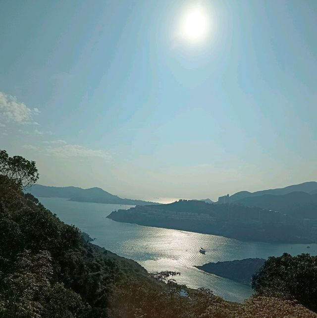 山海天一色！香港島南部，自是悠遊美景如畫！